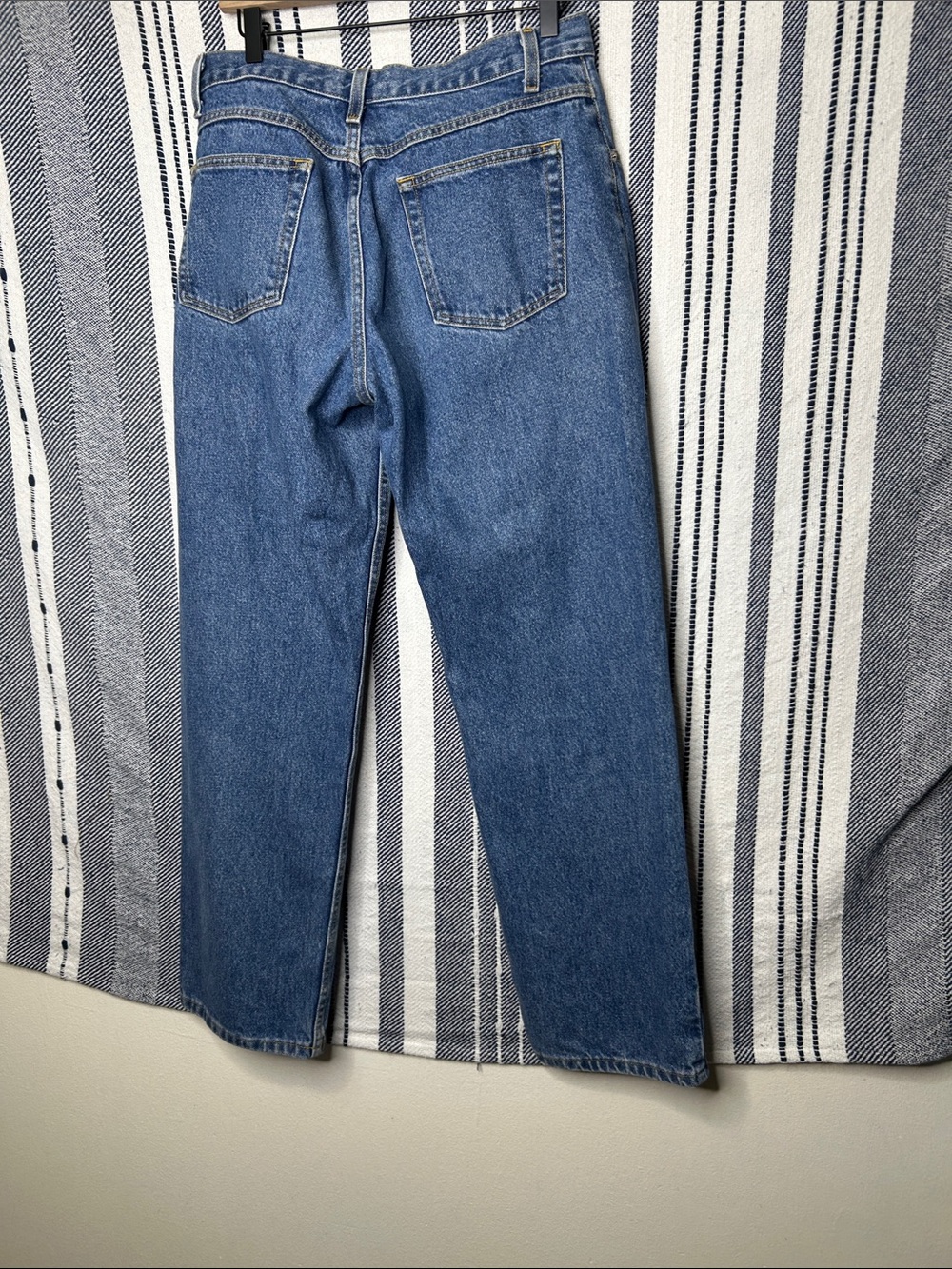 Vintage Rocky Mountain Relaxed Straight Leg Jeans - Picture 3 of 3